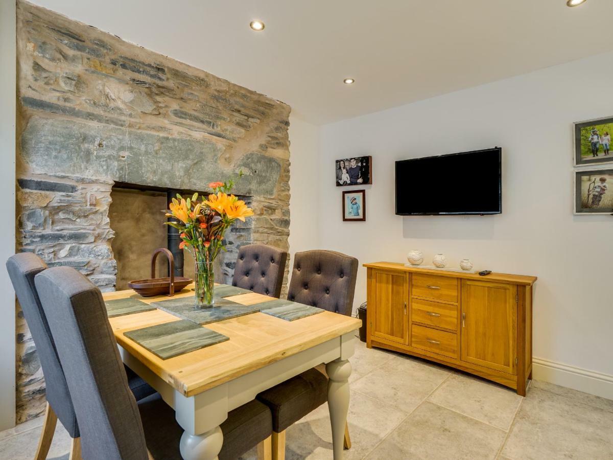 Two Lake View Coniston Exterior photo